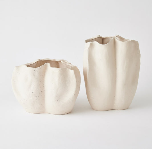 PINCHED VASE IVORY LOW